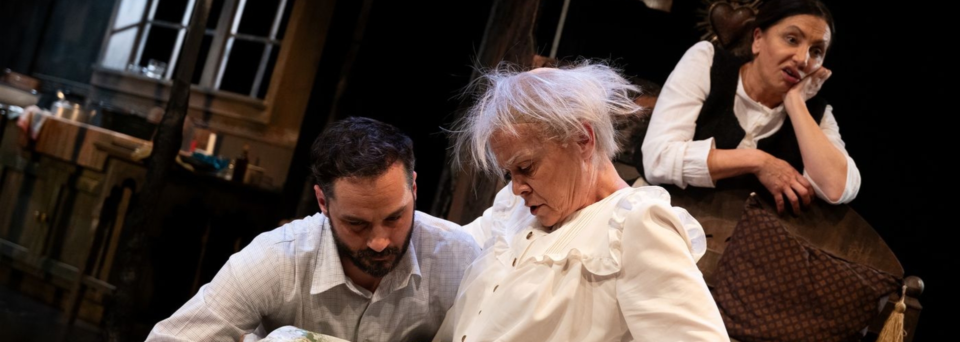 Mirisi, zlato i tamjan