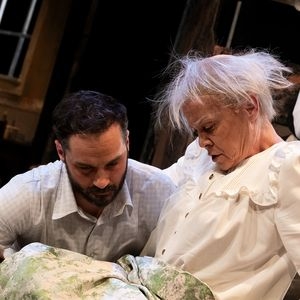 Mirisi, zlato i tamjan